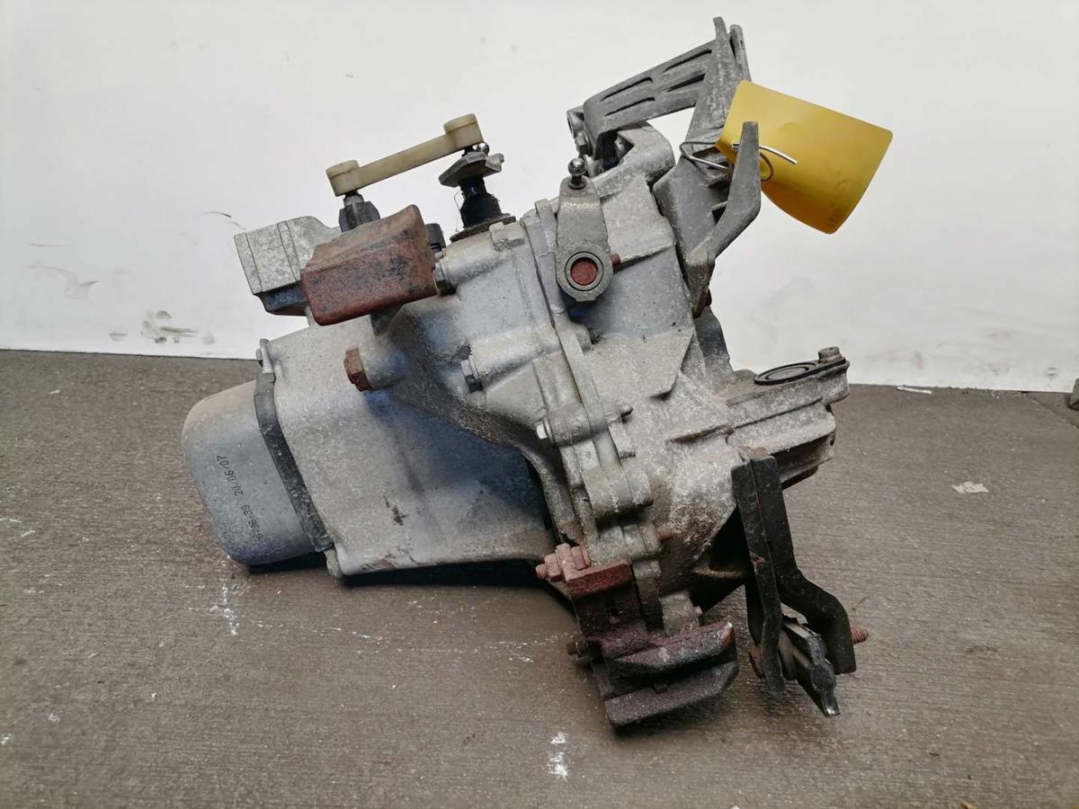 Citroen C3 original 5 Gang Schaltgetriebe 1,4 54kw Bj.2007
